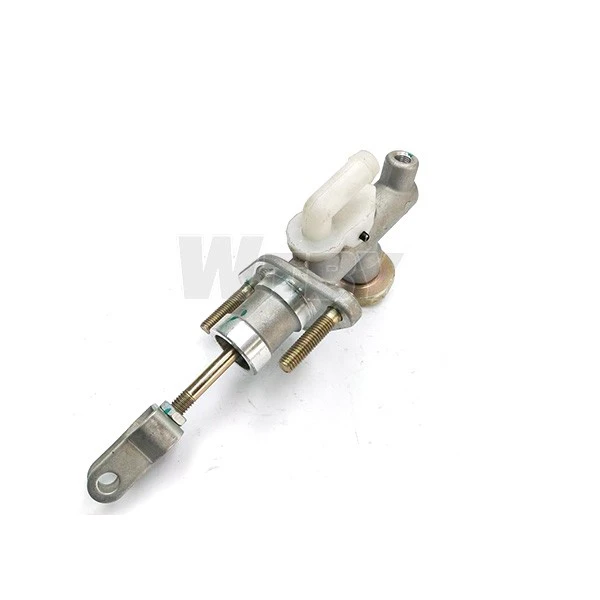 Clutch Master Cylinder For NISSAN ALMERA II (N16) 30610-5M067 30610-5M017 30610-5M00A 30610-5M007 30610-5M004